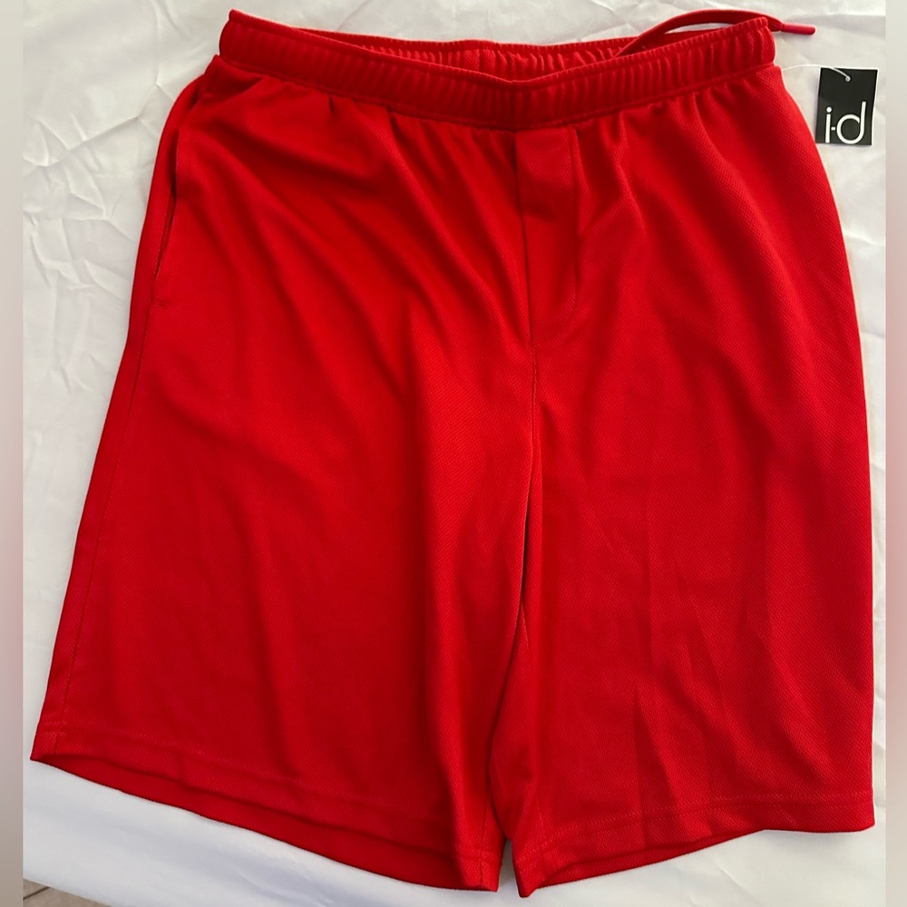 NWT ideology short, size M